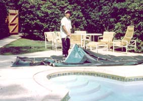 Pool cover instalation